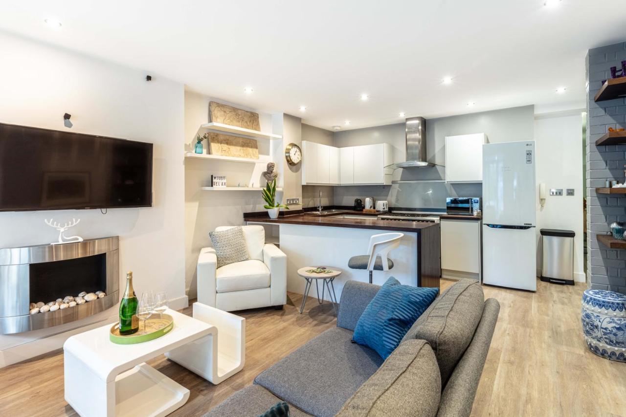 Appartamento Kensington Garden Flat Londra Esterno foto